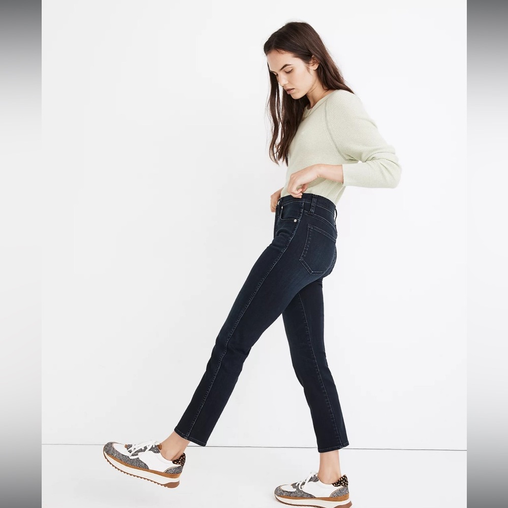 Madewell Petite Stovepipe Jeans in Macintosh Wash: TENCEL™ Denim Edition
